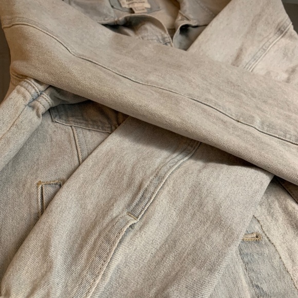 Forever 21 Denim Jacket - Picture 6 of 7